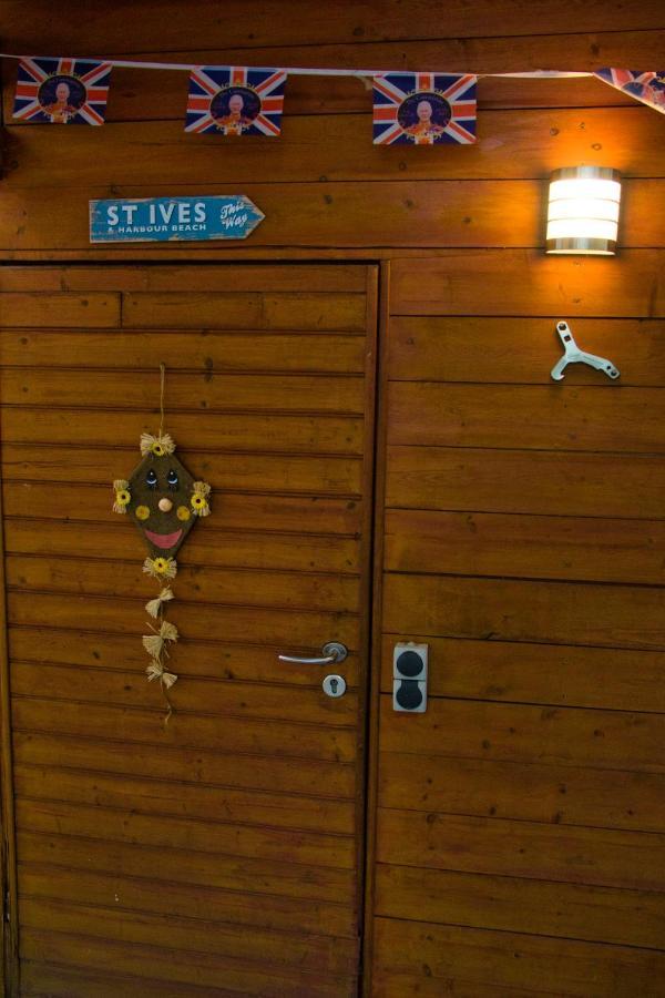 Mycozyplace - Zwei Gemuetliche Zimmer Fuer Vier เดรสเดน ภายนอก รูปภาพ